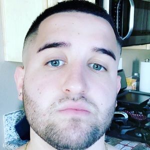 Meet your Posher, Nicholas